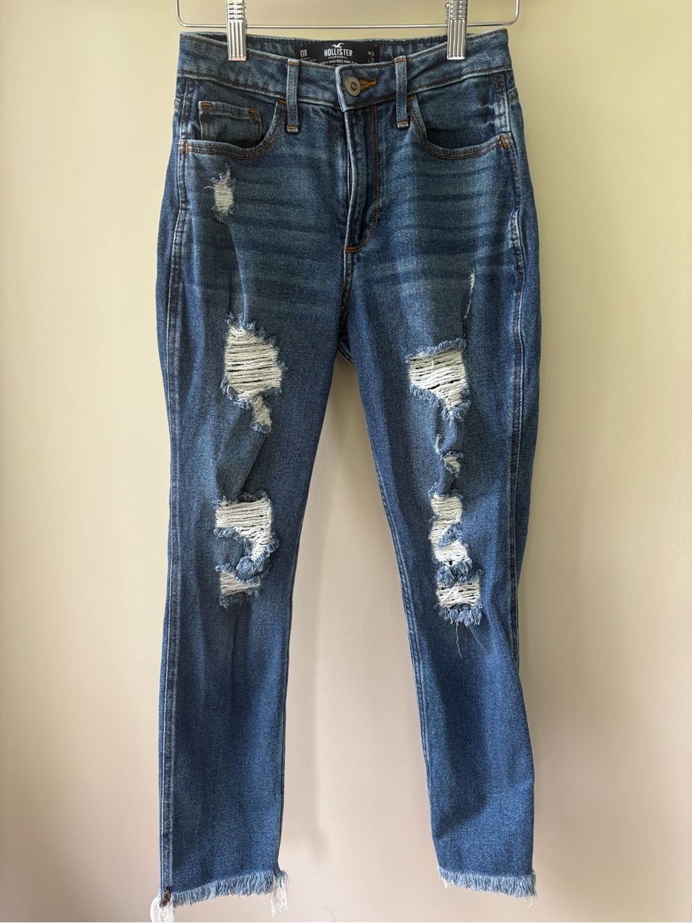 Hollister Women's Ripped High-Rise Mom Curvy Jeans - Blue Denim Size 0R w24 l27